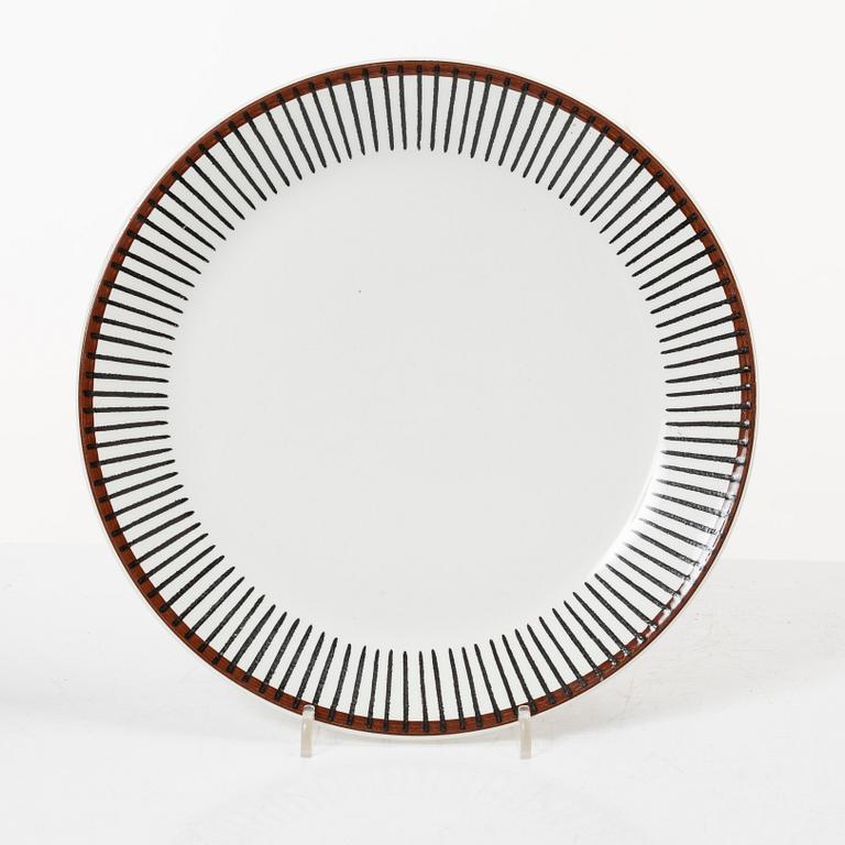 Stig Lindberg, 18 'Spisa Ribb' service pieces, Gustavsberg.
