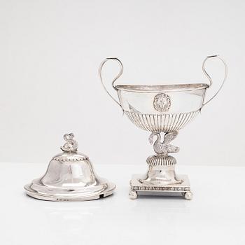 Jacob Richard Borg, sockerskål, silver, Gävle 1828.