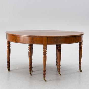 Dining table, 19th century.