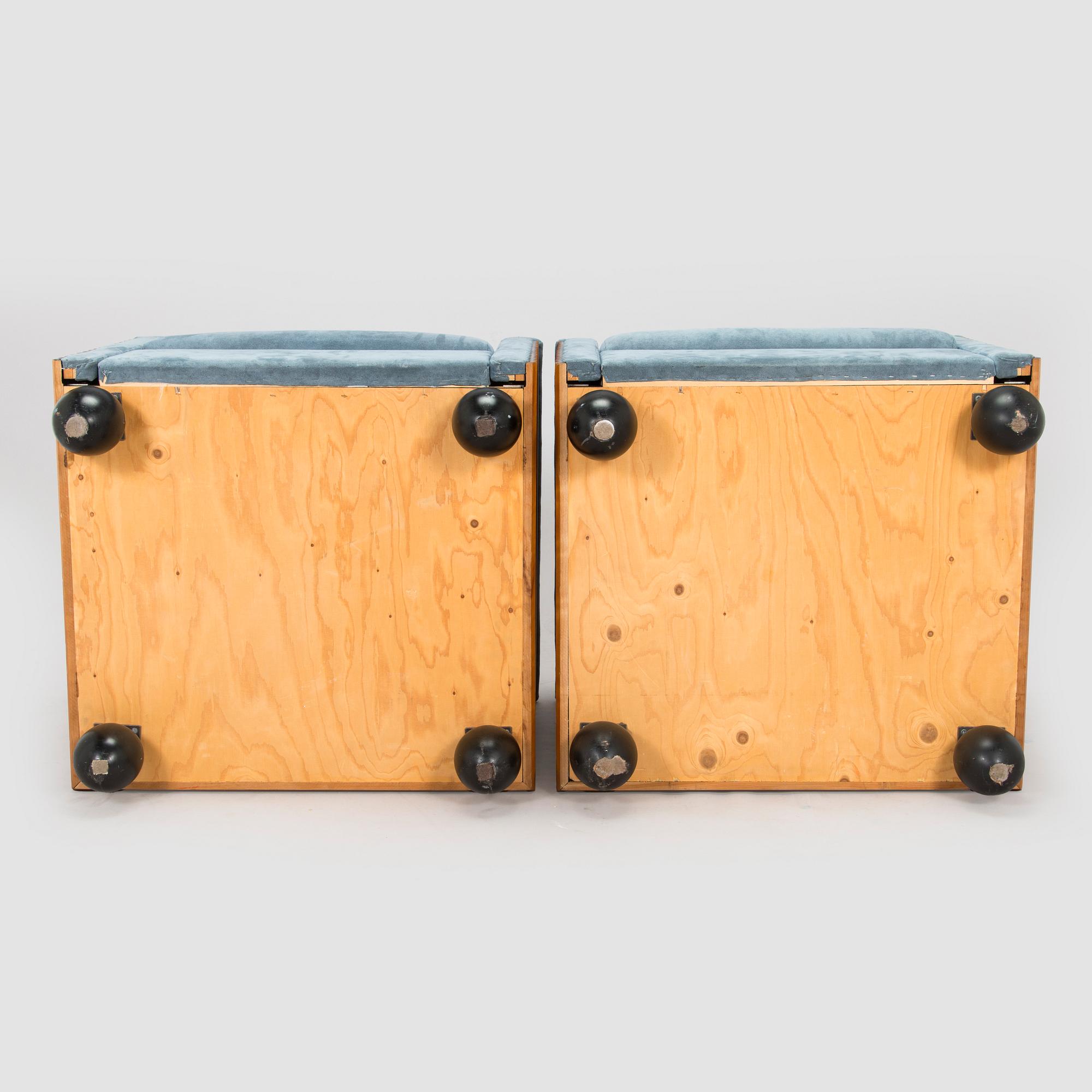 Antti Evävaara, A pair of "Vekki" armchairs, manufacturer Studio Antti E, early 1990s.