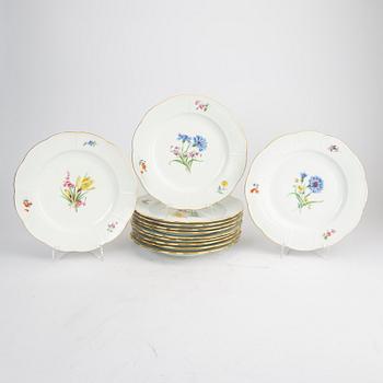 A set of 12 Meissen porcelain plates fist half of the 20th century.