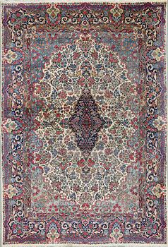 MATTA, semiantik Kirman, ca 445x 297 cm.
