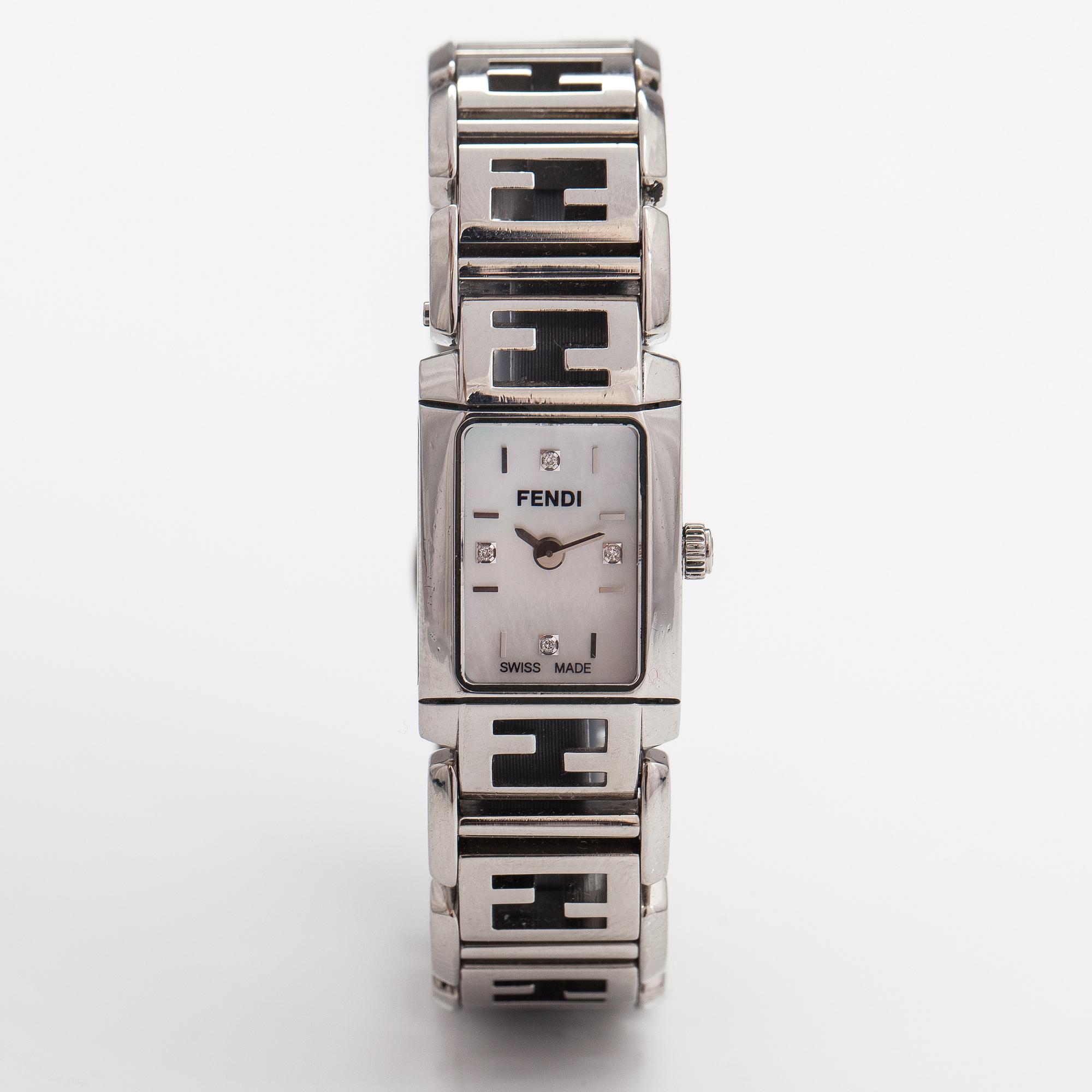Fendi wristwatch 16 x 17 mm. Bukowskis