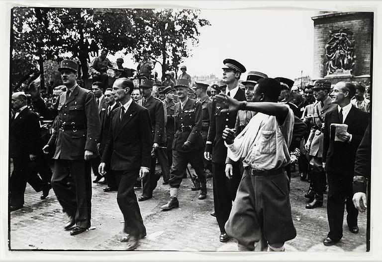 HENRI CARTIER-BRESSON, gelatin silver print stamped by the photographer and with Europapress AB copyright stamp verso.