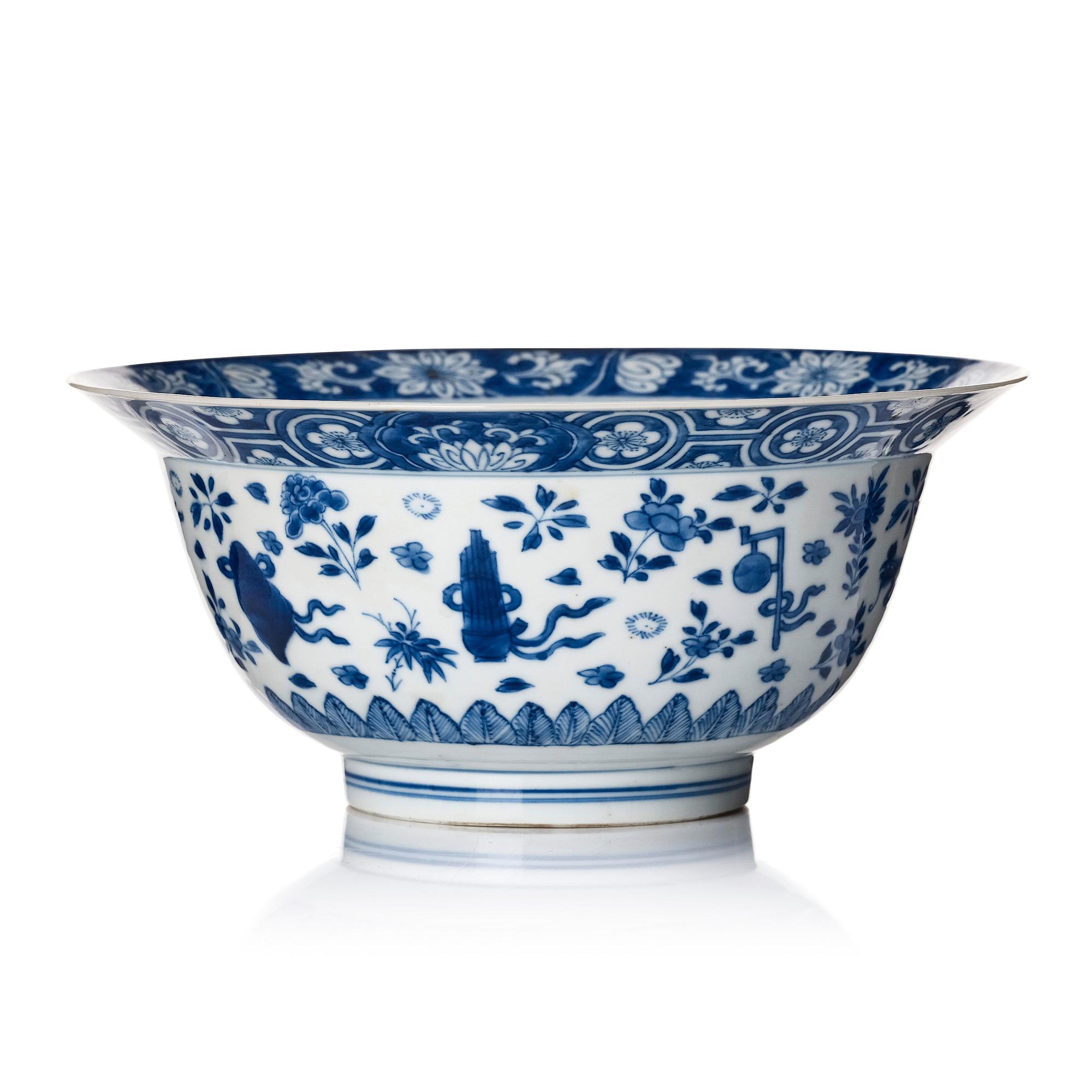 Skål, porslin. Qingdynastin, Kangxi (1662-1722).