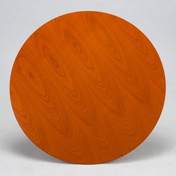 A 21st century 'Lem 90' coffee table / dining tabel for Magis.