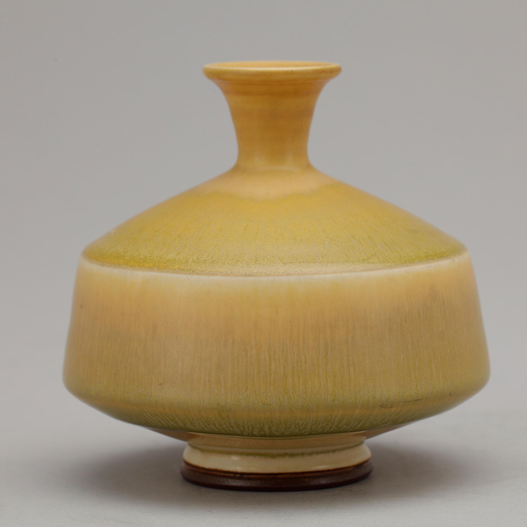 VAS, stengods, Berndt Friberg Gustavsberg  1976.