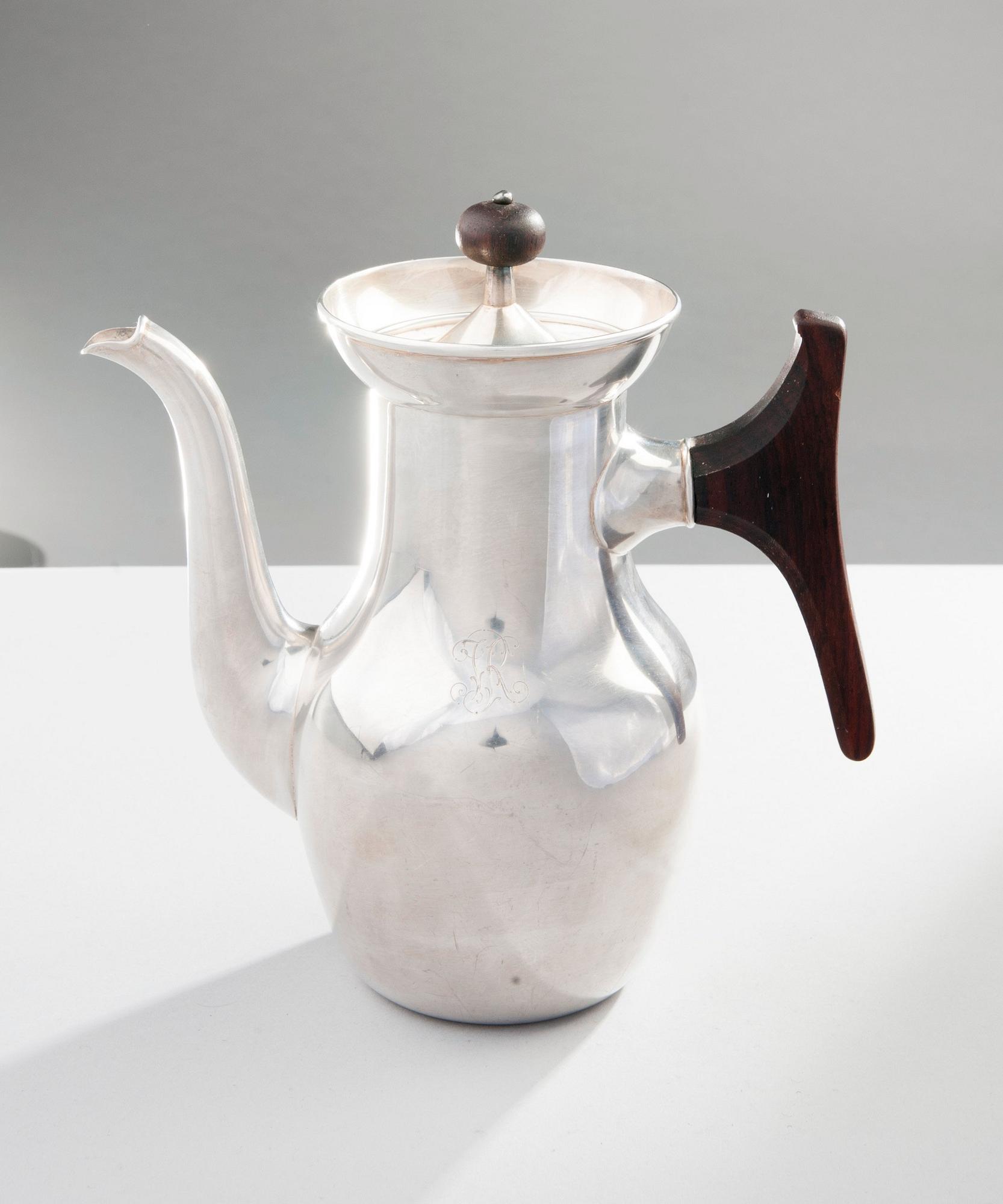 Tapio Wirkkala, KAFFEKANNA, SOCKERSKÅL OCH GRÄDDKANNA.