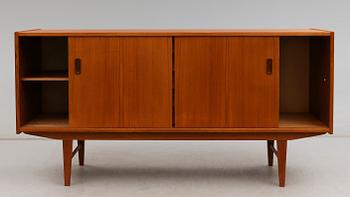 SIDEBOARD, 1900-talets första hälft.