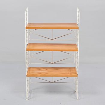 BOKHYLLA, String-modell, 1900-talets mitt.