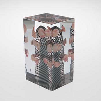 OIVA TOIKKA, A GLASS CUBE. Signed Sakurano Hanna, Oiva Toikka, Nuutajärvi 2008, 135/200.