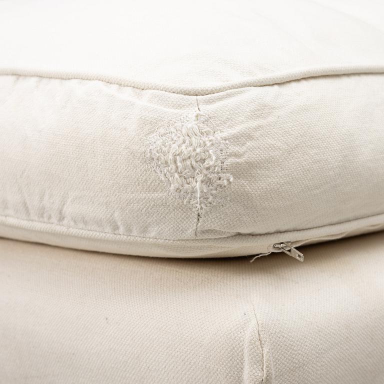 Fåtölj med fotpall, modell "Charles", Jio Möbler.