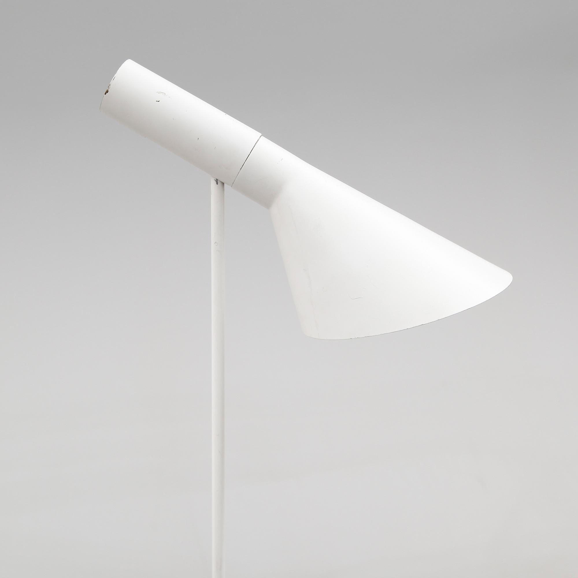 GOLVLAMPA, "AJ", Arne Jacobsen, Louis Poulsen, 1900-talets senare del.