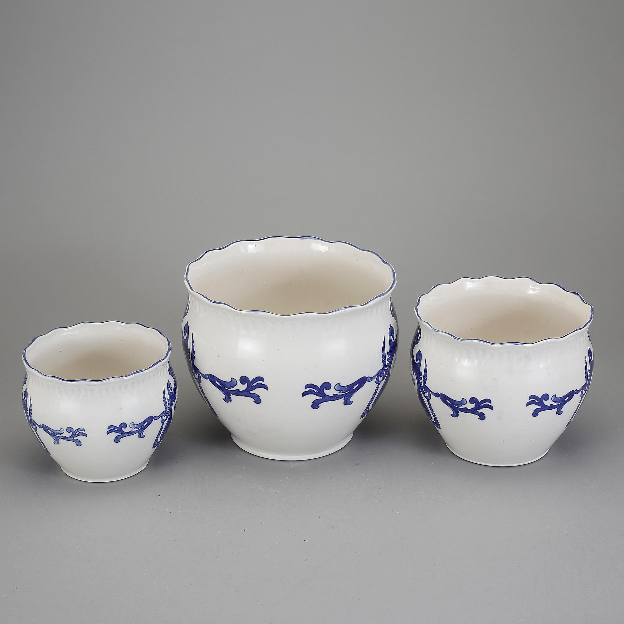 YTTERFODER, 3 stycken, keramik, 1900-talets slut/2000-tal.