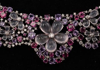 A NECKLACE,  rose quartz, amethyst, tourmaline and brilliant cut diamonds c. 3.28 ct. Weight 113 g.