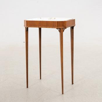 Brickbord sengustavianskt 1800-talets första hälft.