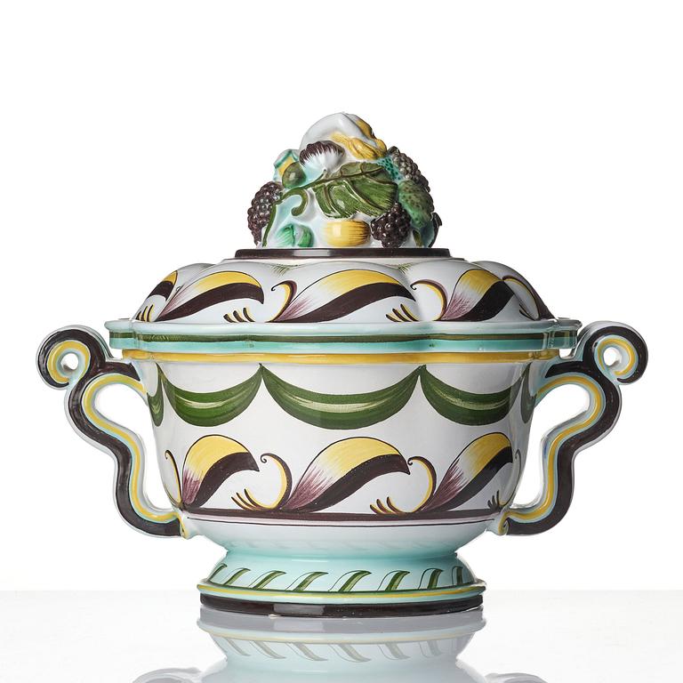 Arthur Percy, a Swedish Grace lidded creamware bowl, Gefle Porcelain Factory, Sweden, 1920s-30s.