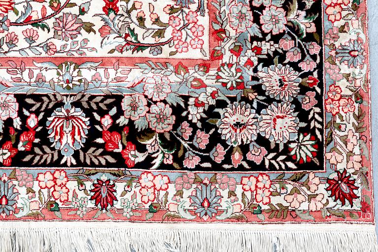 An old silk Taharan design carpet ca 296x244 cm.