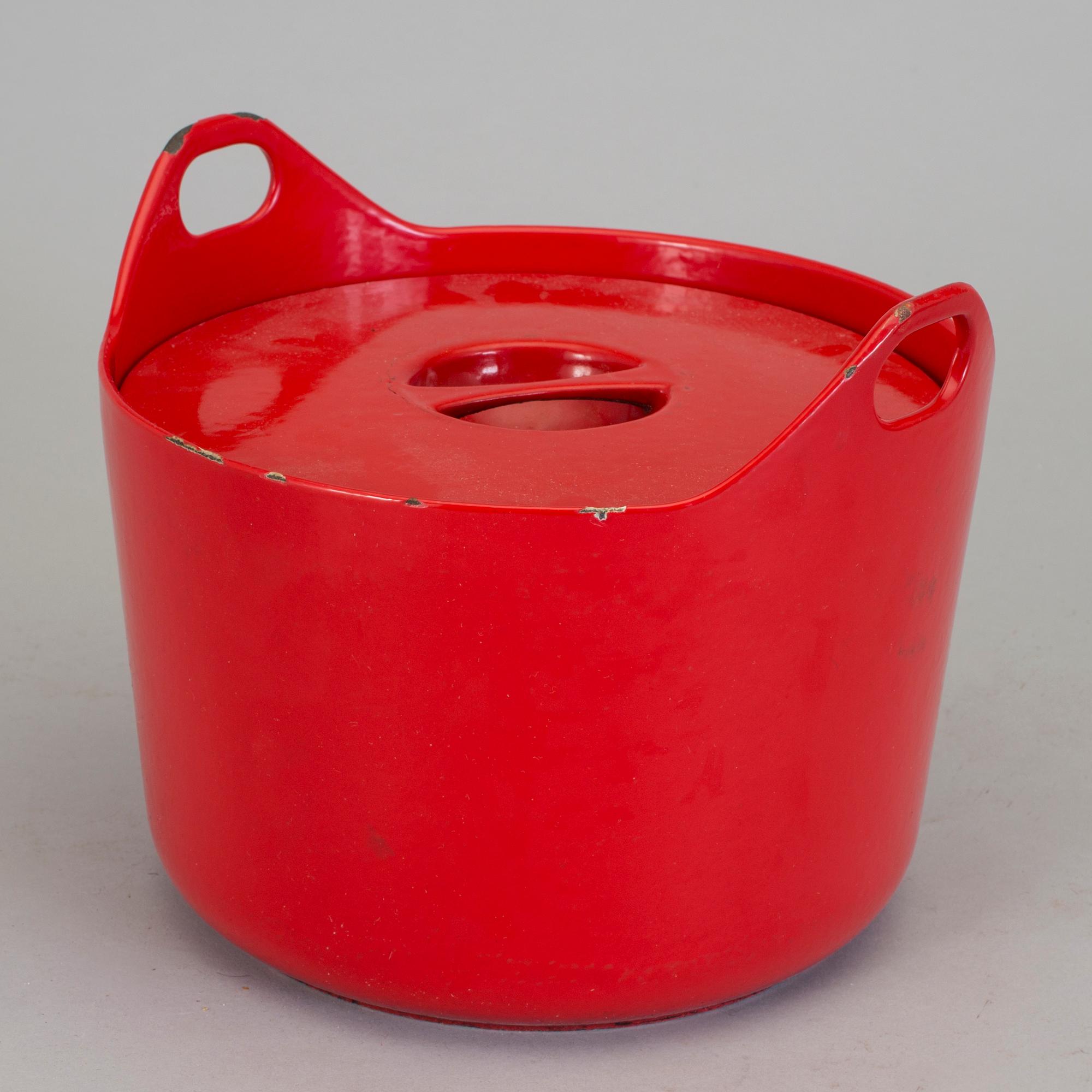 TIMO SARPANEVA, 4 stycken grytor, gjutjärn och emalj, Rosenlew, Finland.