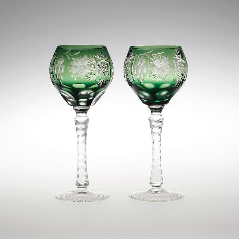 VITVINSGLAS, 8 stycken. Böhmen, 1900-talets tredje kvartal.