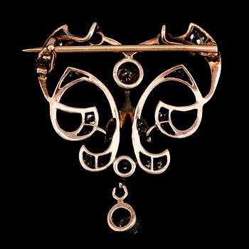 BROSCH, 18K guld och silver, gammalslipade diamanter, 1900-talets första hälft.