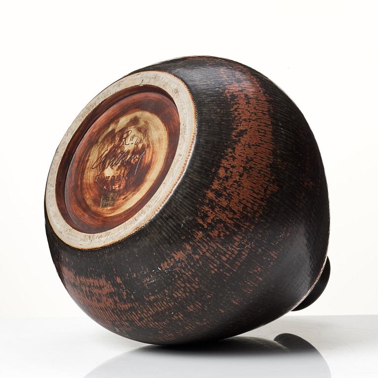 Carl-Harry Stålhane, a unique stoneware vase, Rörstrand, Sweden 1961.