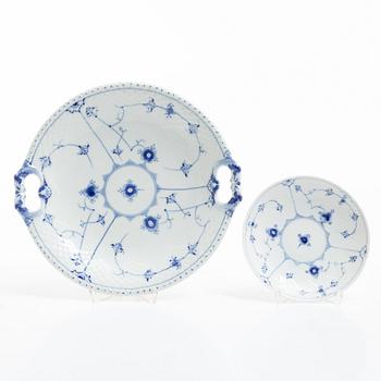 Royal Copenhagen, 27 service pieces, 'Blue Fluted', Denmark.