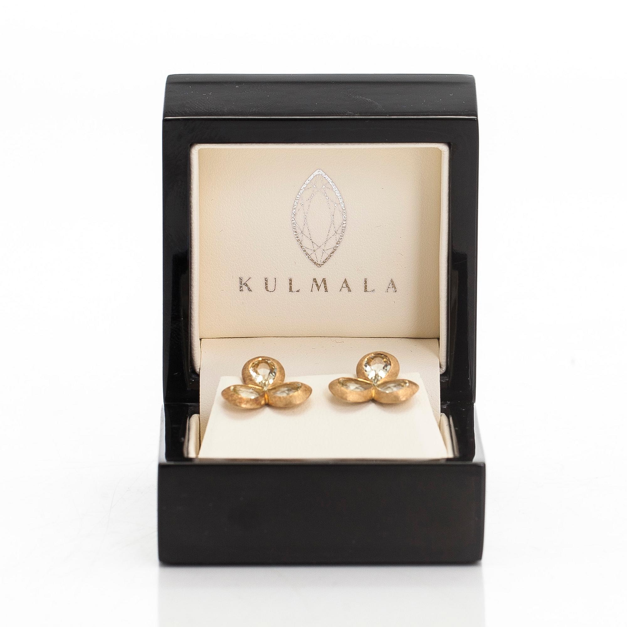 Earrings in 18K gold set with faceted beryls. Goldsmith Kulmala, Helsinki.