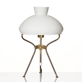 Bertil Brisborg, & Torsten Claeson (1893-1978), a table lamp, model, Triva "532-018", Nordiska Kompaniet, 1950s.