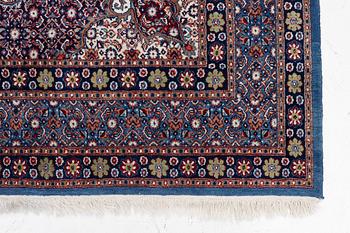 Matta, Meshed, ca 303 x 205 cm.