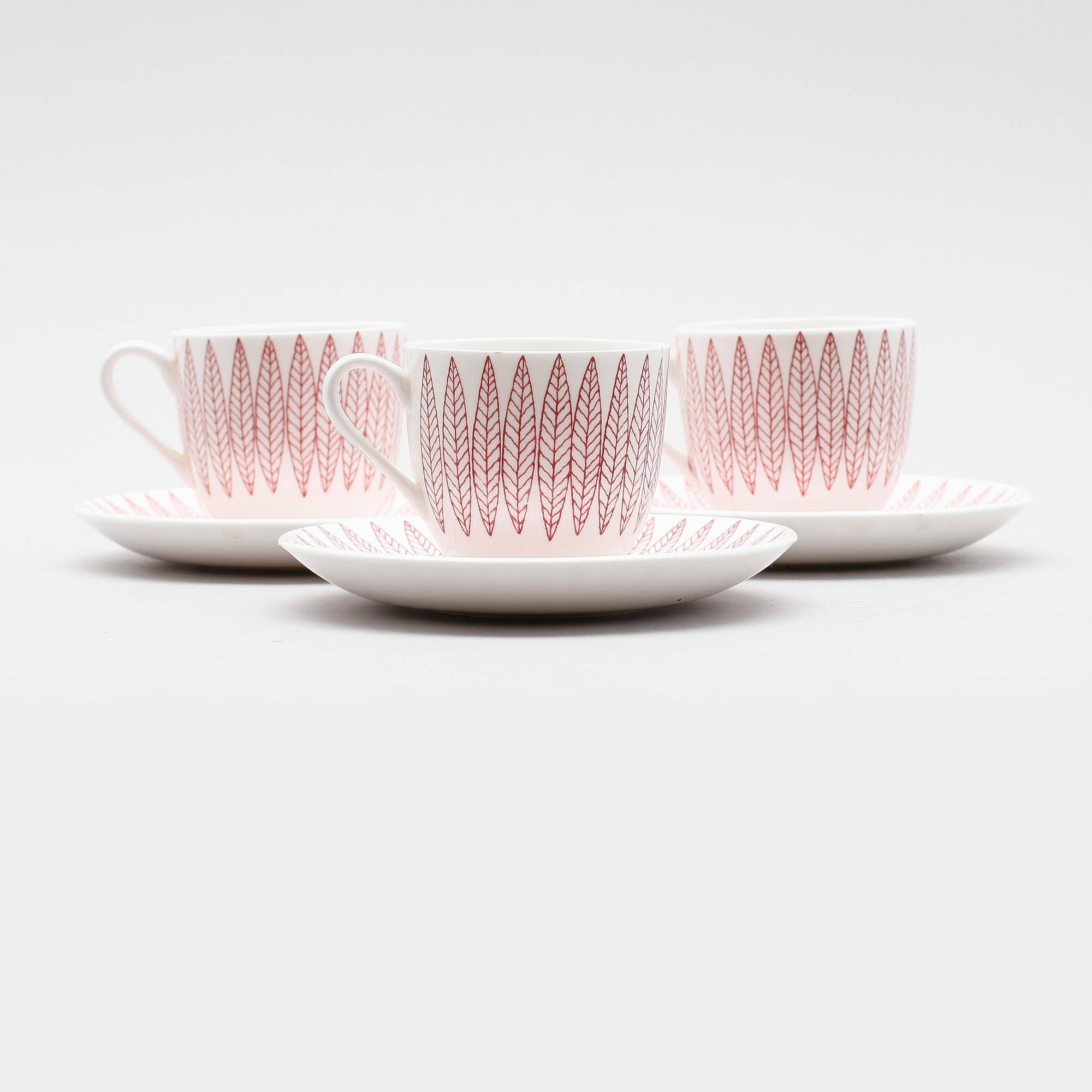 KAFFEKOPPAR MED FAT, 12 st, benporslin, "Salix", Stig Lindberg, Gustavsberg.