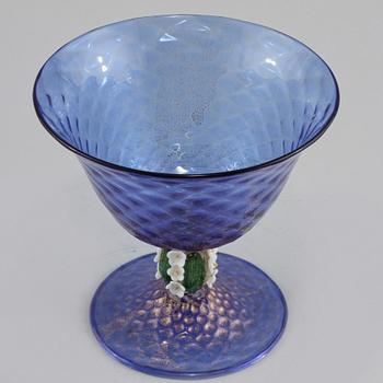 SKÅL PÅ FOT, glas, Murano, Italien, 1900-talets andra hälft.