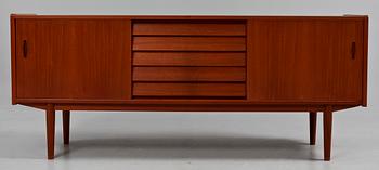 SIDEBOARD, "Trio", Nils Jonsson, Troeds, Bjärnum, 1950/60-tal ur "Bra bohag"-serien.
