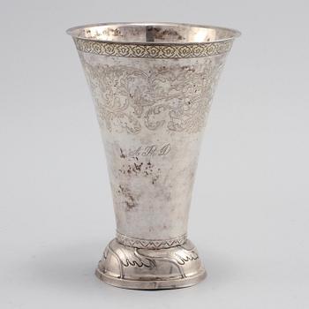 BÄGARE, silver, Bengt Collin, Uppsala 1744. Vikt ca 340 g.