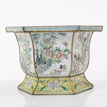 A planter, China, 20th Century.
