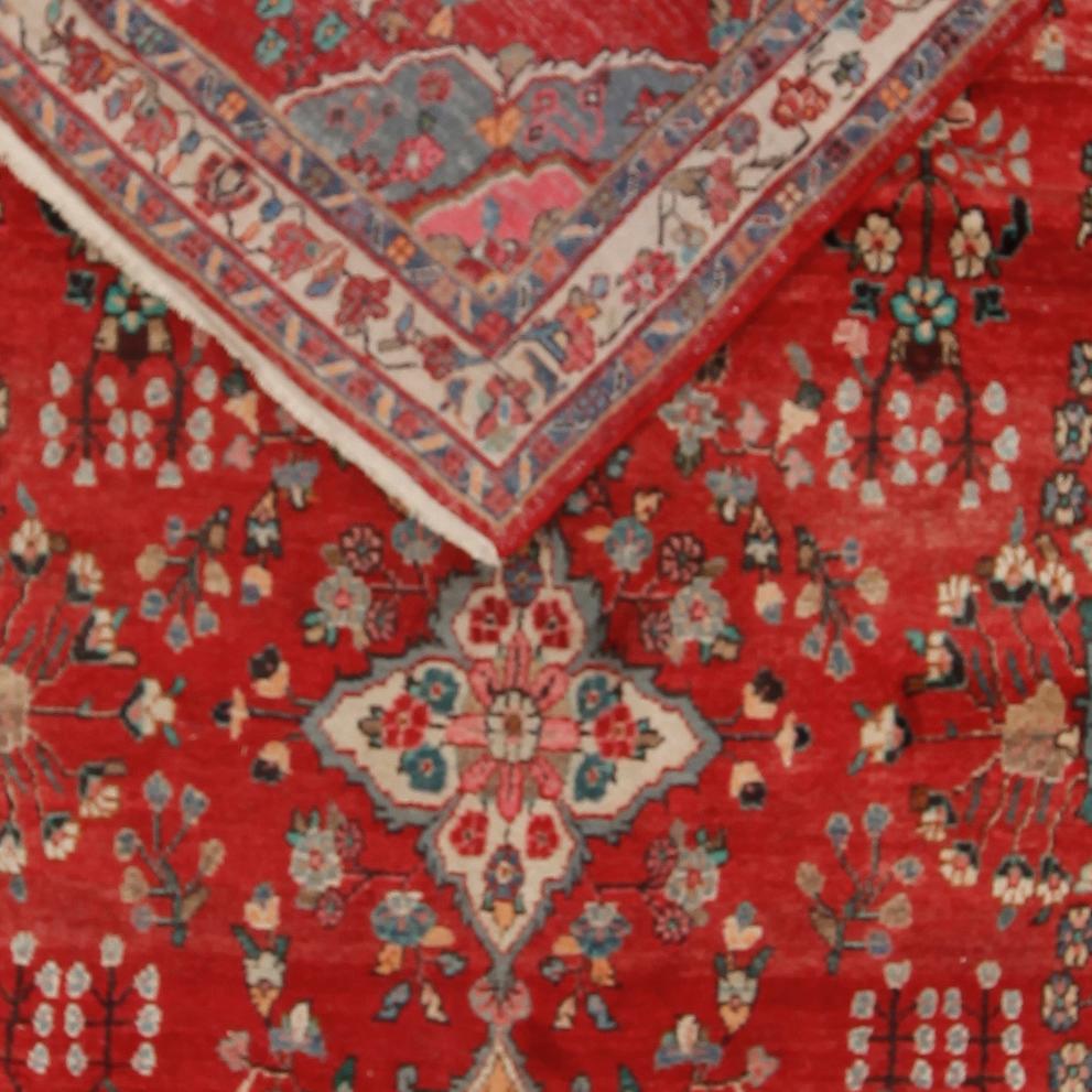 MATTA, orient, ca 453 x 156 cm.