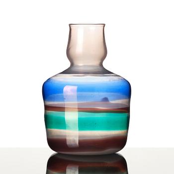 Carlo Scarpa, a rare "A fili e a fasce" glass vase, model no. 4561, Venini, Murano, Italy, ca 1942.