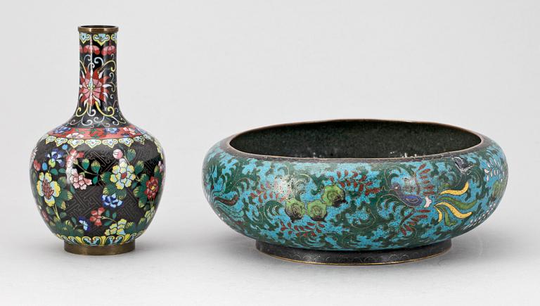 SKÅL samt VAS, cloisonné, Kina, 1800-tal.