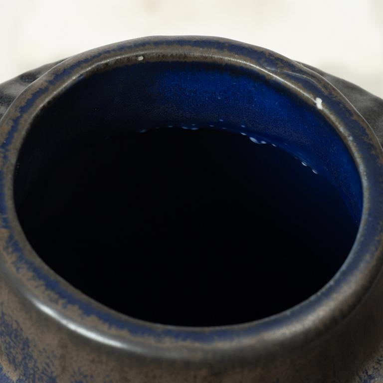 Gunnar Nylund, Vase, stoneware, "Rubus", Rörstrand, 1960s.