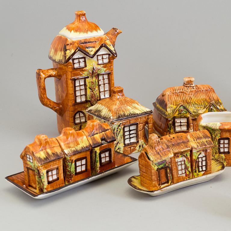 Tee and coffee service, 27 parts, Cottage Ware, Price Kensington England.