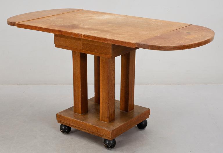 BORD samt STOLAR, 2 st, 1920-tal.