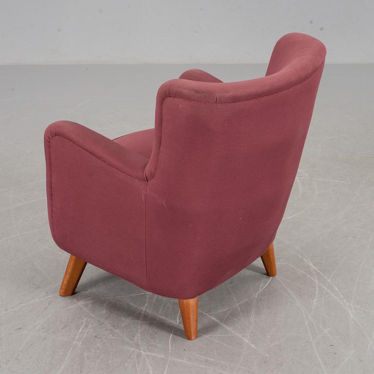 FÅTÖLJ. 1900-talets mitt.