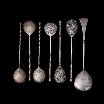 SKEDAR, 7 st, silver, Ryssland 1800-talets slut, 1900-talets början. Vikt 138 g.