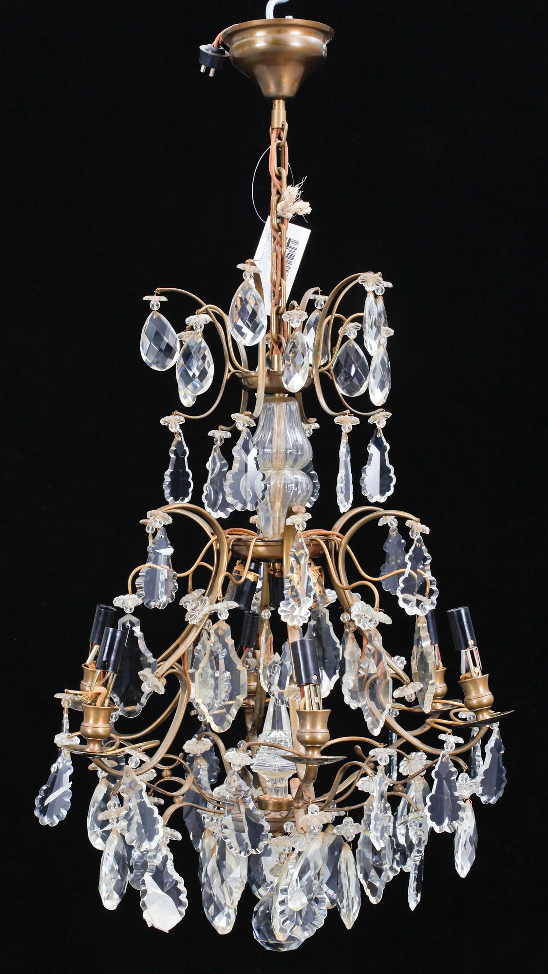 TAKKRONA, rokokostil, 1900-talets mitt. H 68.