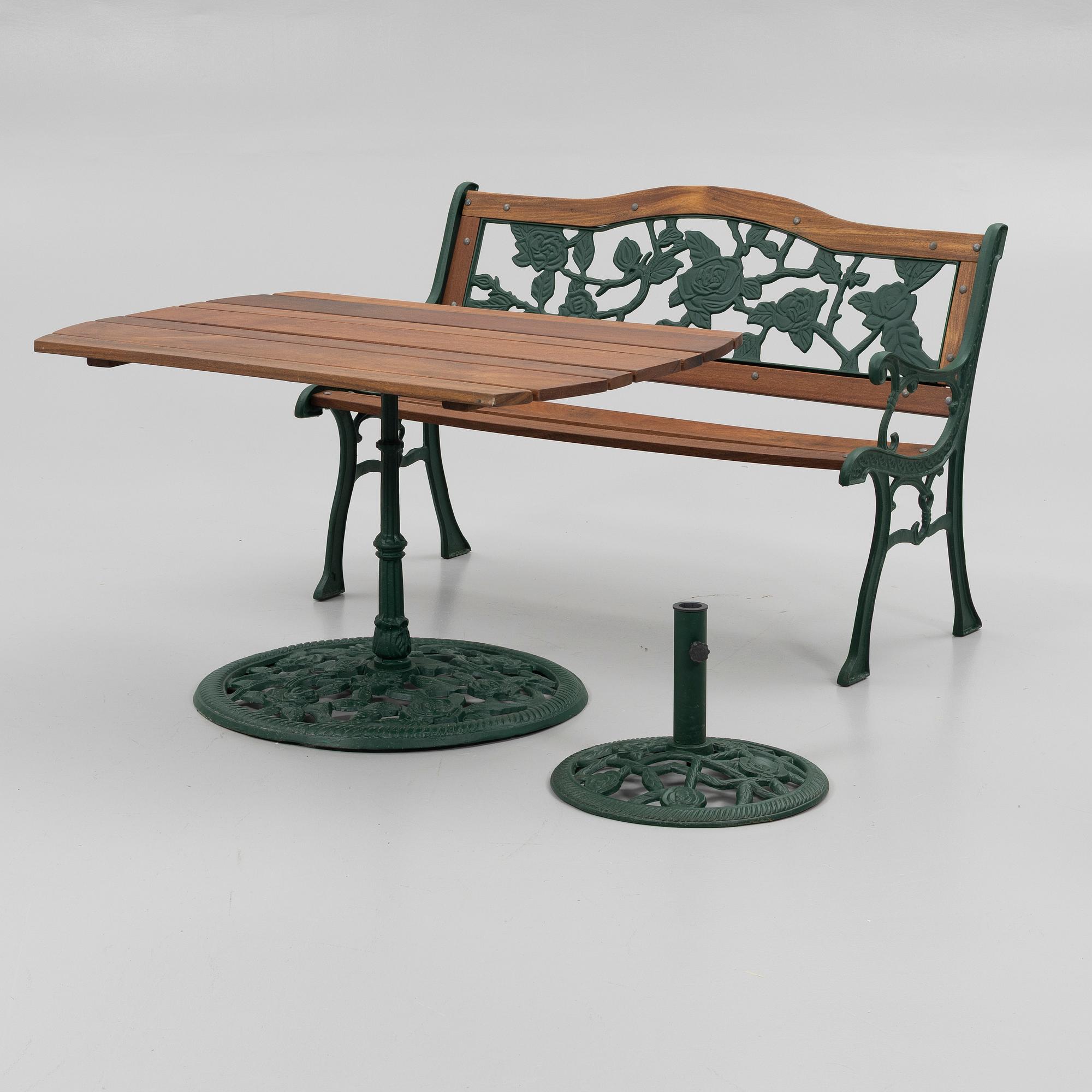 Garden group, 3 pieces, 20th century.