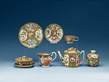 1531. A Canton tea service, Qing dynasty, 19th Century.
