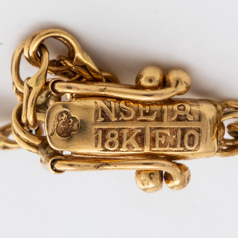 A Swedish 20th century 18K gold chain mark of N-E Södermark Kping 1980, weight ca 13,2 gr.
