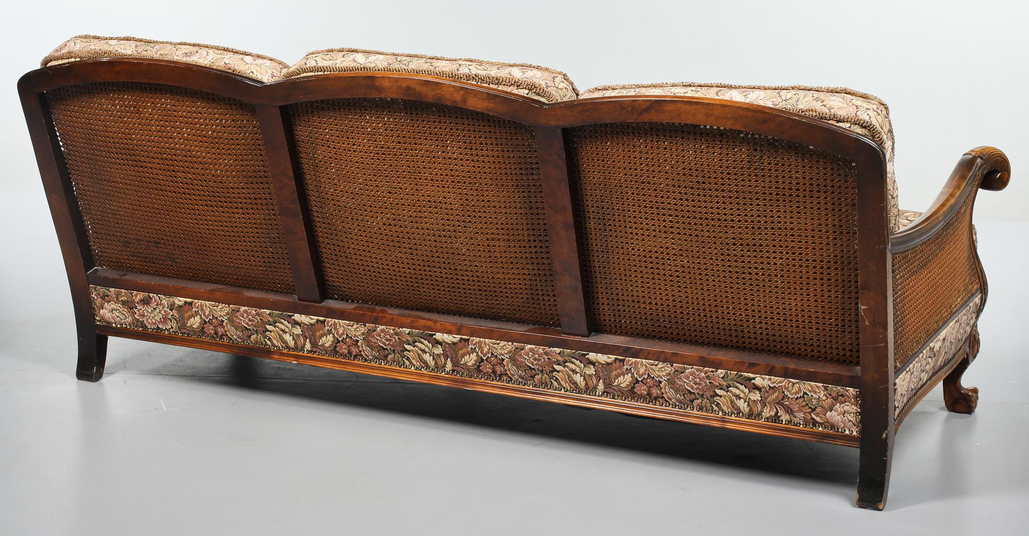 SOFFA, chippendalestil, omkring 1900-talets mitt.