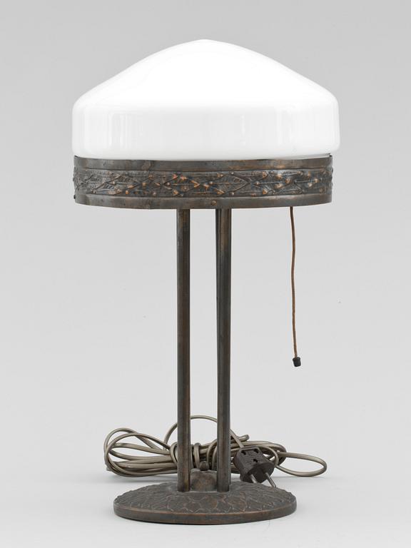 BORDSLAMPA, koppar, jugend, 1900-talets början.