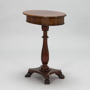 Sewing table, first half of the 20th century.